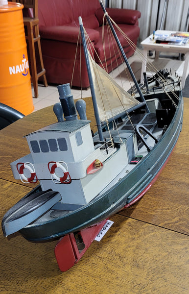 Maquette bateau de commerce nautic 80 permis bateau école permis côtier fluvial amiens saint valery sur somme baie de somme oise aisne paris picardie permis bateau bateau ecole